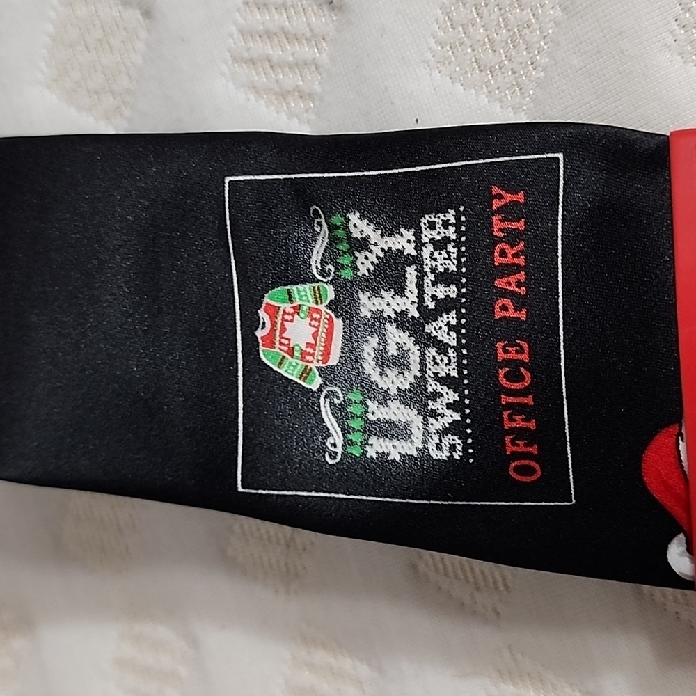 Holiday traditions ugly Christmas tie nwt - Picture 2 of 4
